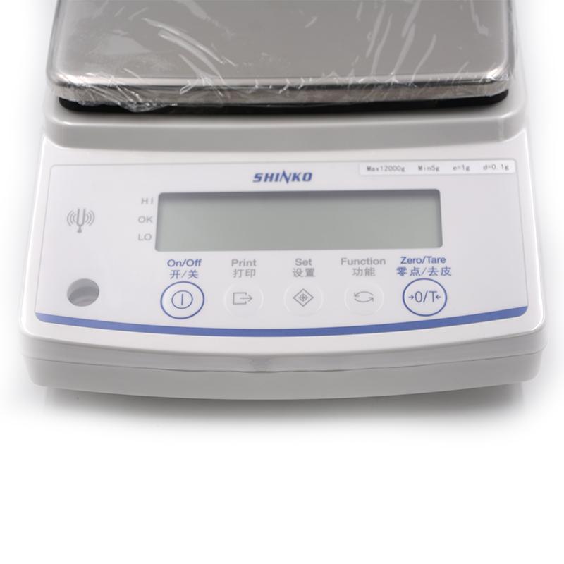 新光AB1202C百分之一电子天平控制面板细节图