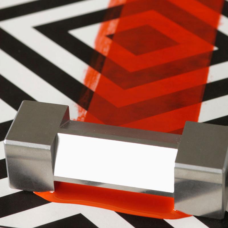 TQC VF1572棱柱形鸟型涂膜器实验图