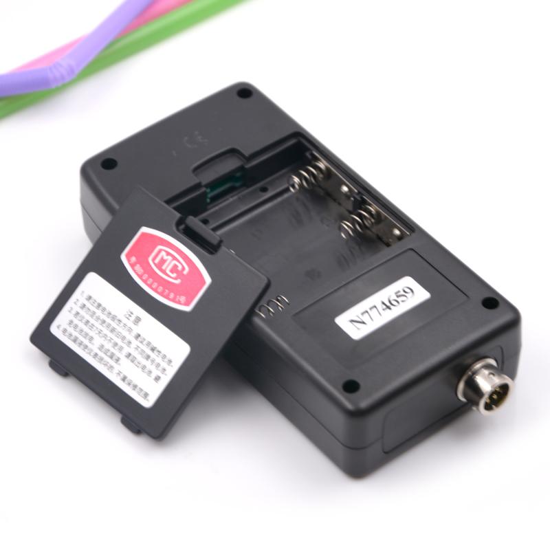 兰泰CM8829S电镀层测厚仪背部电池仓细节图