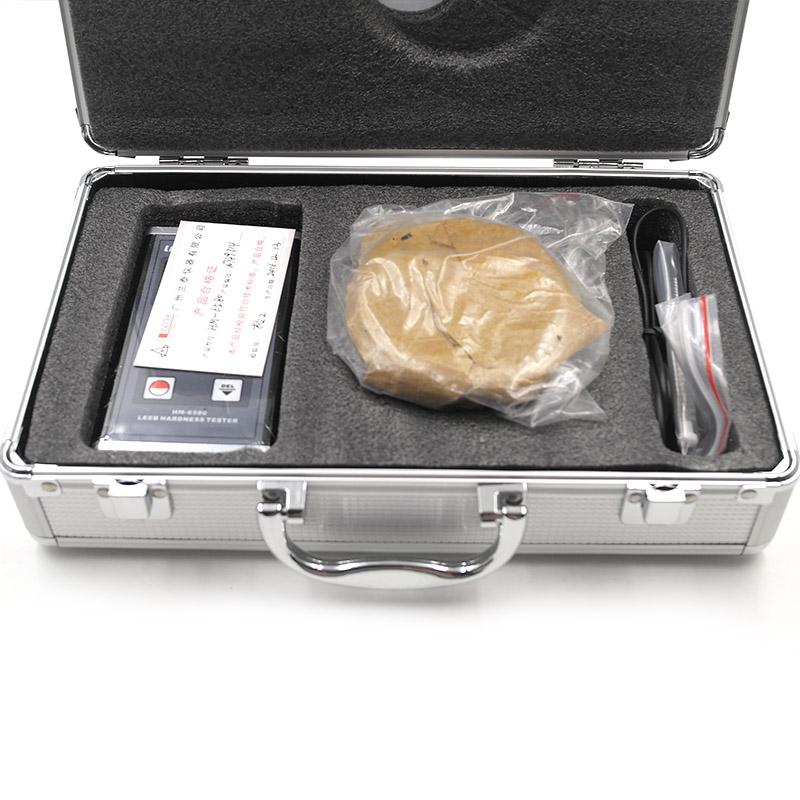 兰泰 HM6580 硬度计顶部细节图