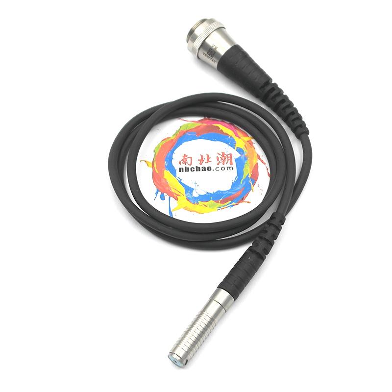 英国易高 Elcometer 456 T456CF1E 铁基直探头细节图