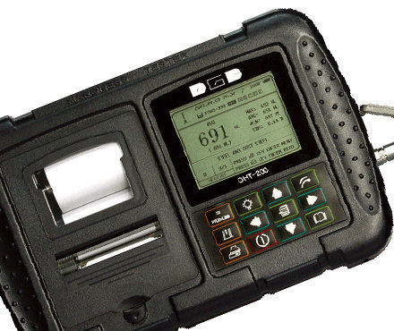 德光电子DHT-200里氏硬度仪显示屏细节图