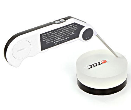 TE0027液体温度计背景图