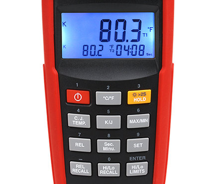 特安斯TASI-604A热电偶温度计操作面板细节图