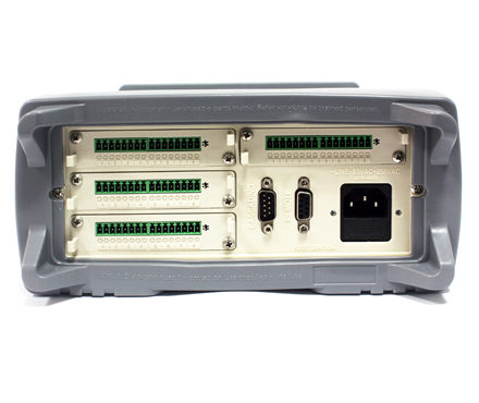 安柏AT4532多路温度测试仪背面接口细节图