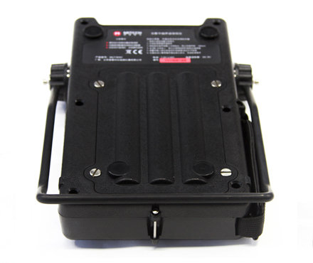 美泰科仪MUT660C超声波探伤仪背面图