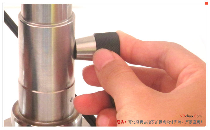 Aedas NDT310 Ultrasonic Thickness Gauge Probe Display