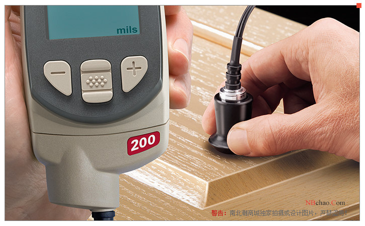 Detail of the operation button of the Defelsko D Standard 200D1-E Ultrasonic Coating Thickness Gauge