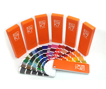 What is the difference between Raul and Pantone?  Picture 1