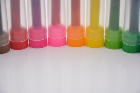 Color attributes: lightness, hue, saturation with picture 1