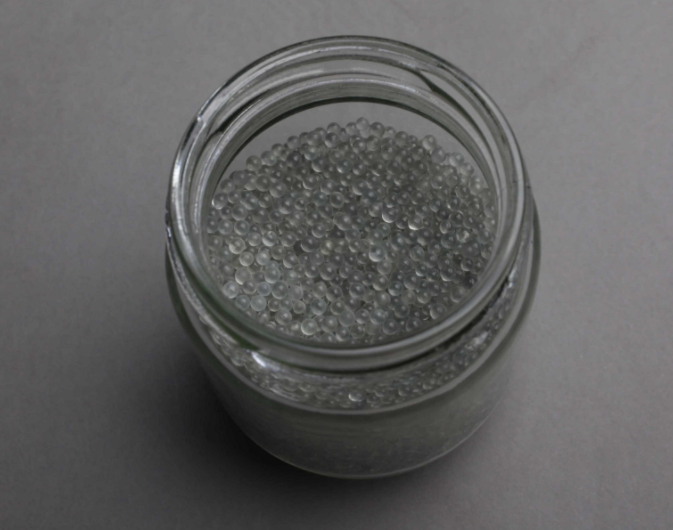 Display of MODERNER XD-833 glass beads for grinding