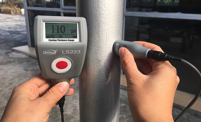 The application of paint coating Thickness Gauge in the measurement of refractory coating on steel pipe with picture 1