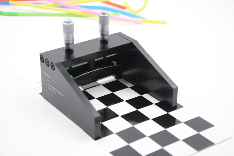 Figure 3 shows the principle and structure of the adjustable Film Applicator