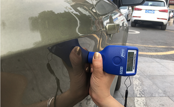 Application of Linshang LS220 Paint Film Thickness Gauge in Automotive Paint Surface Thickness Measurement 3