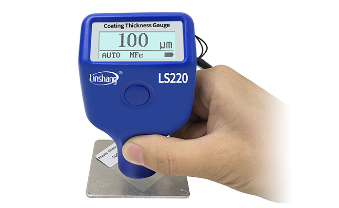 Linshang LS220H coating Thickness Gauge has temperature compensation function