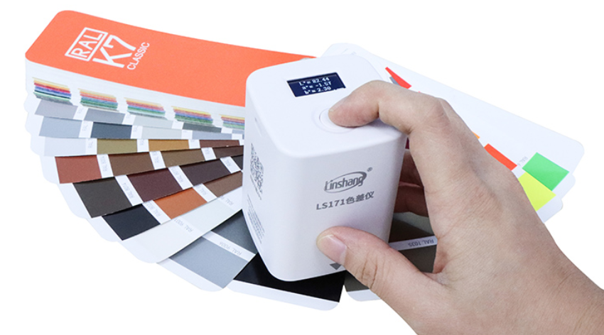 Can the color difference meter find the color number of the Raul Color Chart?  Picture 4