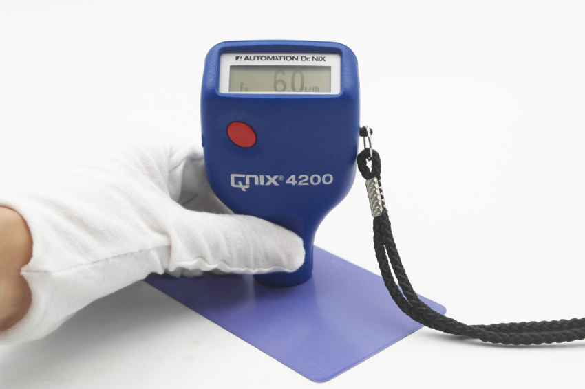 QNIX Nix 4200 Magnetic Induction Coating Thickness Gauge