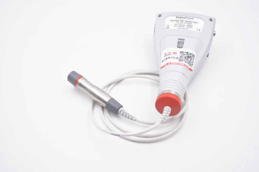 EPK MiniTest 735 eddy current Thickness Gauge takes a wave of real shots with pictures 3