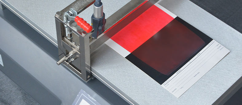 Don't want to overturn the coating film, don't ignore the points of experimenting with scraping with a small coating machine!  Picture 2