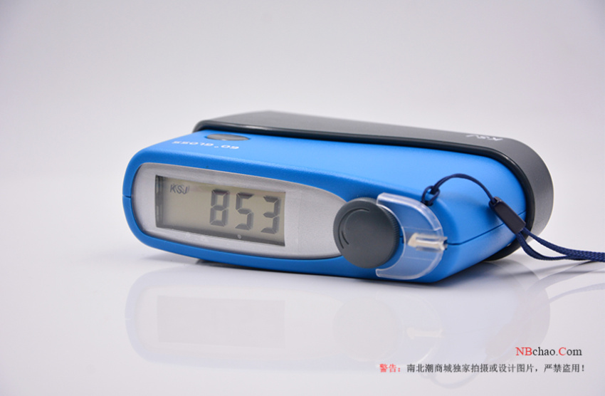 Which gloss meter can test curved samples?  Picture 1