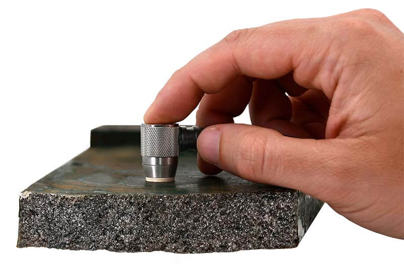 Measurement of cast iron wall thickness with Defelsko PosiTector UTG Thickness Gauge with Figure 1