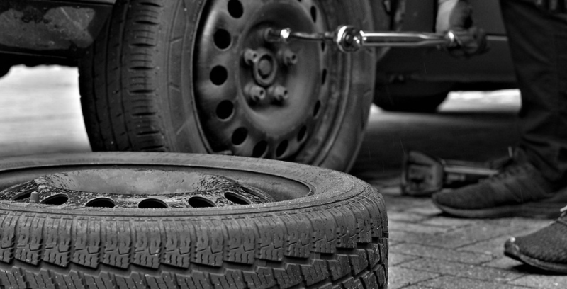 The application of the high-low Temperature Test Chamber in the high-low temperature resistance test of tires is shown in Fig. 1