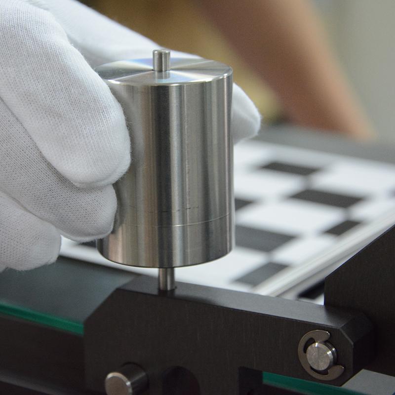 Application of Automatic Film Applicator in Film Moulding