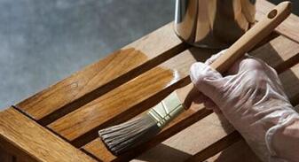 What are the commonly used high-grade resin varnishes and their performance? Picture 1