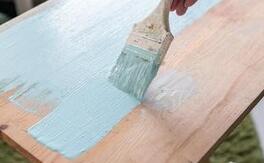 What is the reason for many small particles appearing on the surface of the paint film after drying, and how to prevent it? Picture 1