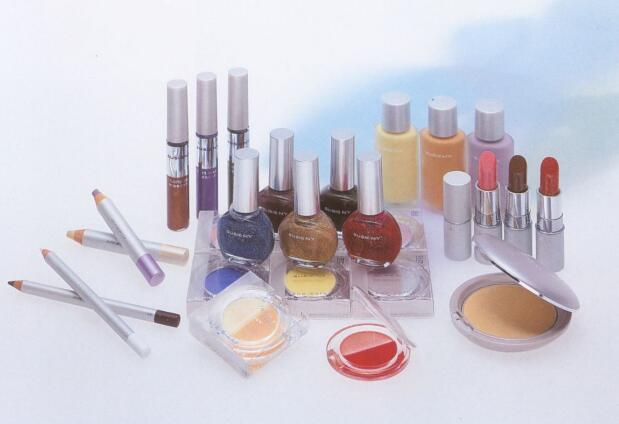What is the application of the Colorimeter in the cosmetics industry?  Picture 1