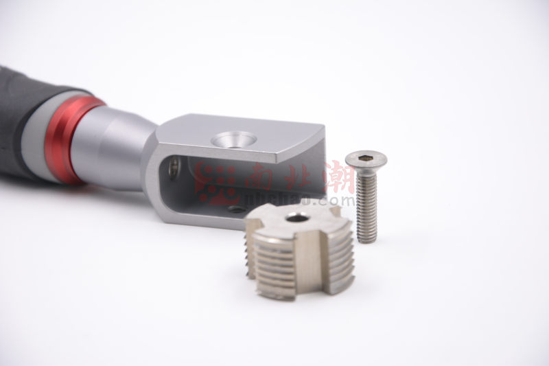 Appreciation of a set of TQC CC1000 cross-cutting device with pictures 4