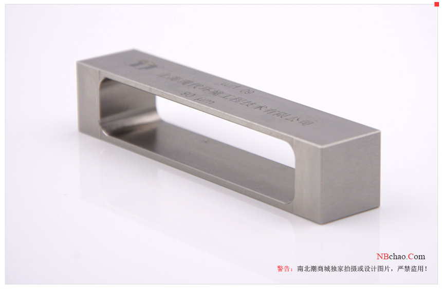 What is the difference between the operation of the I-shaped Wet Film Applicator and the frame Applicator?  Picture 3