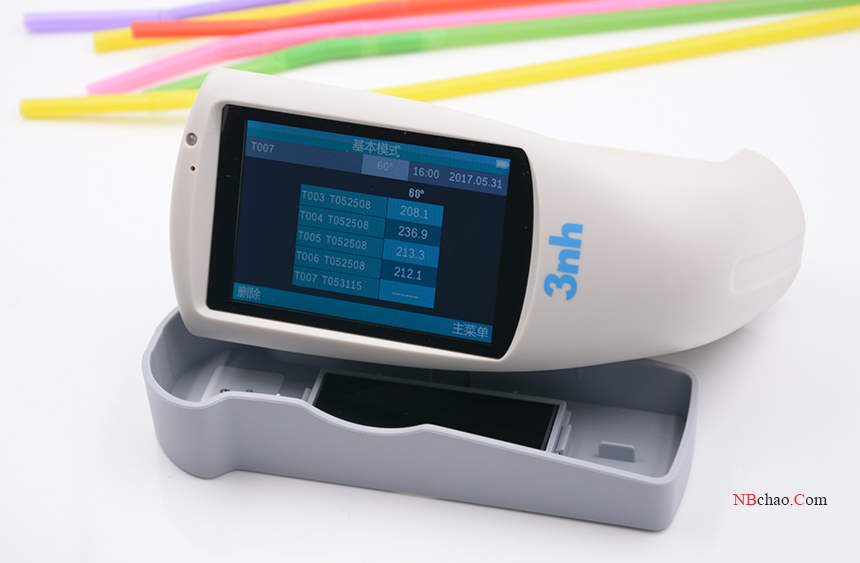 What is the difference between 3ntech HG series gloss meters?  Picture 3