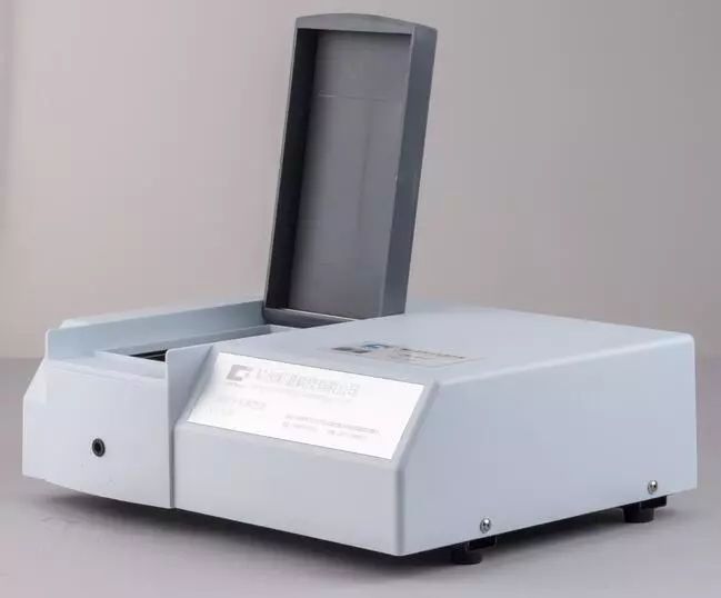 Gardner Colorimetric Measurement: Color Spectrum CS-810 VS Visual Colorimetry with Figure 4