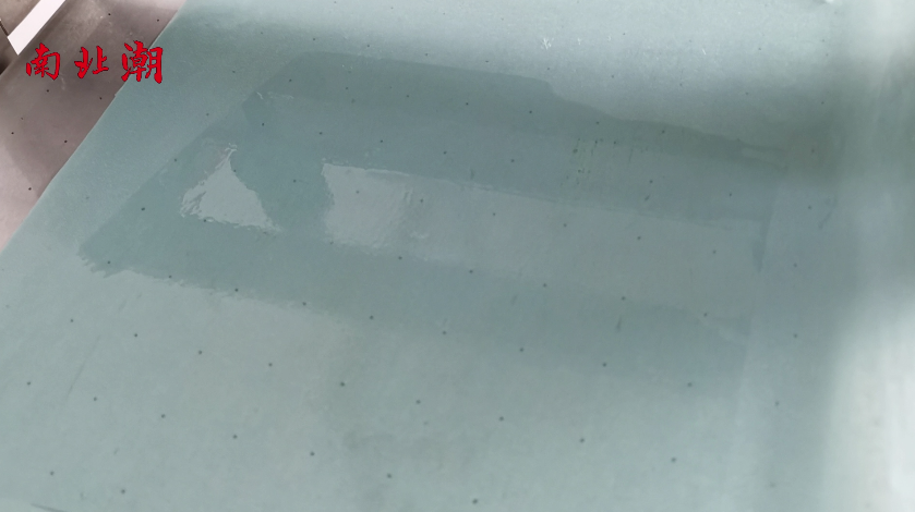 Application of laboratory coater on release paper with glue [video demonstration] Figure 2