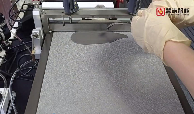 Application case of automatic film coating machine coating metal powder solution on titanium fiber felt [with video] with Figure 1